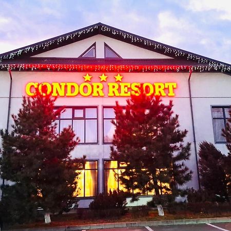 Condor Resort Dulcesti Eksteriør billede